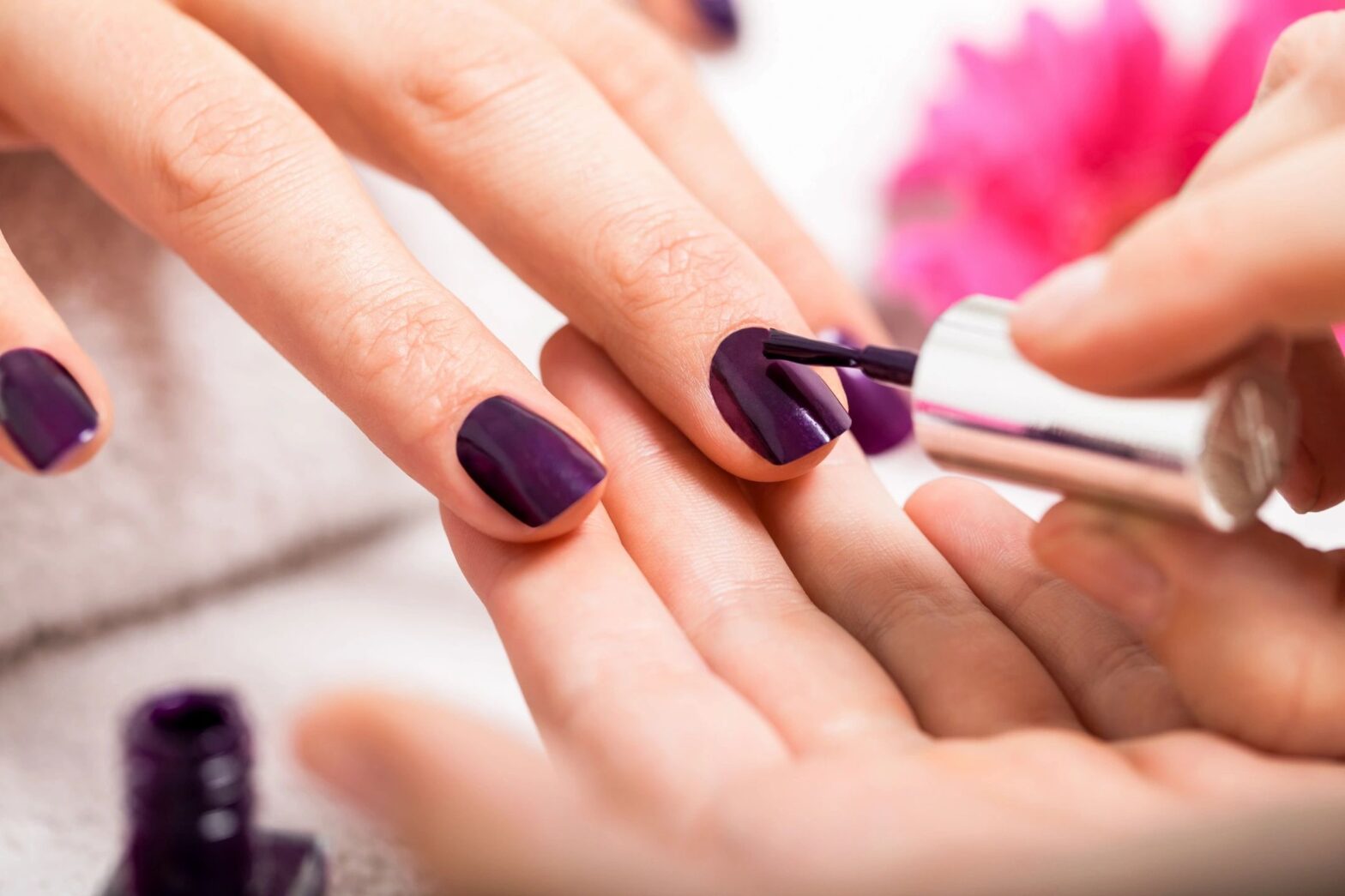 How to keep your fingernails cared for and protected